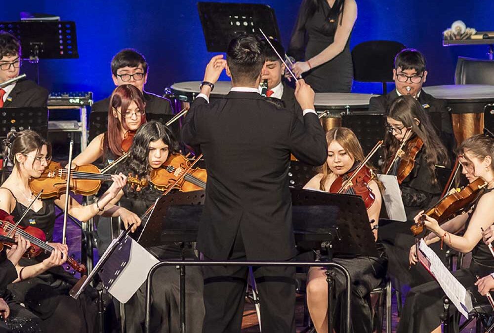Jóvenes músicos de Magallanes realizaron Concierto de Gala con Teatro Municipal lleno
